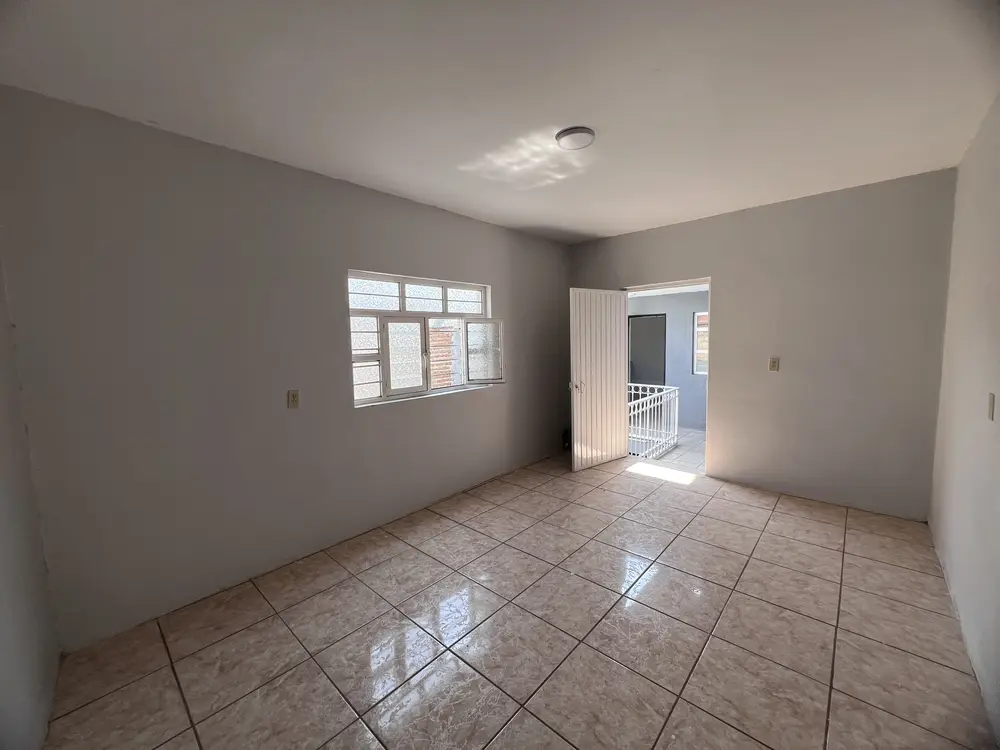 Recamara en planta baja, casa en venta Mesa Colorada