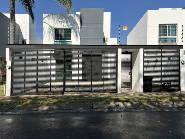 Casa en venta en Banús Residencial, Tlajomulco de Zúñiga